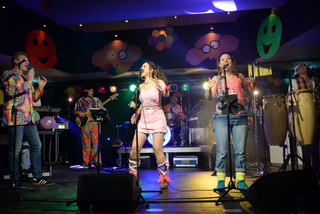../Images/Het feest van toen 'De Reunie' 092.jpg